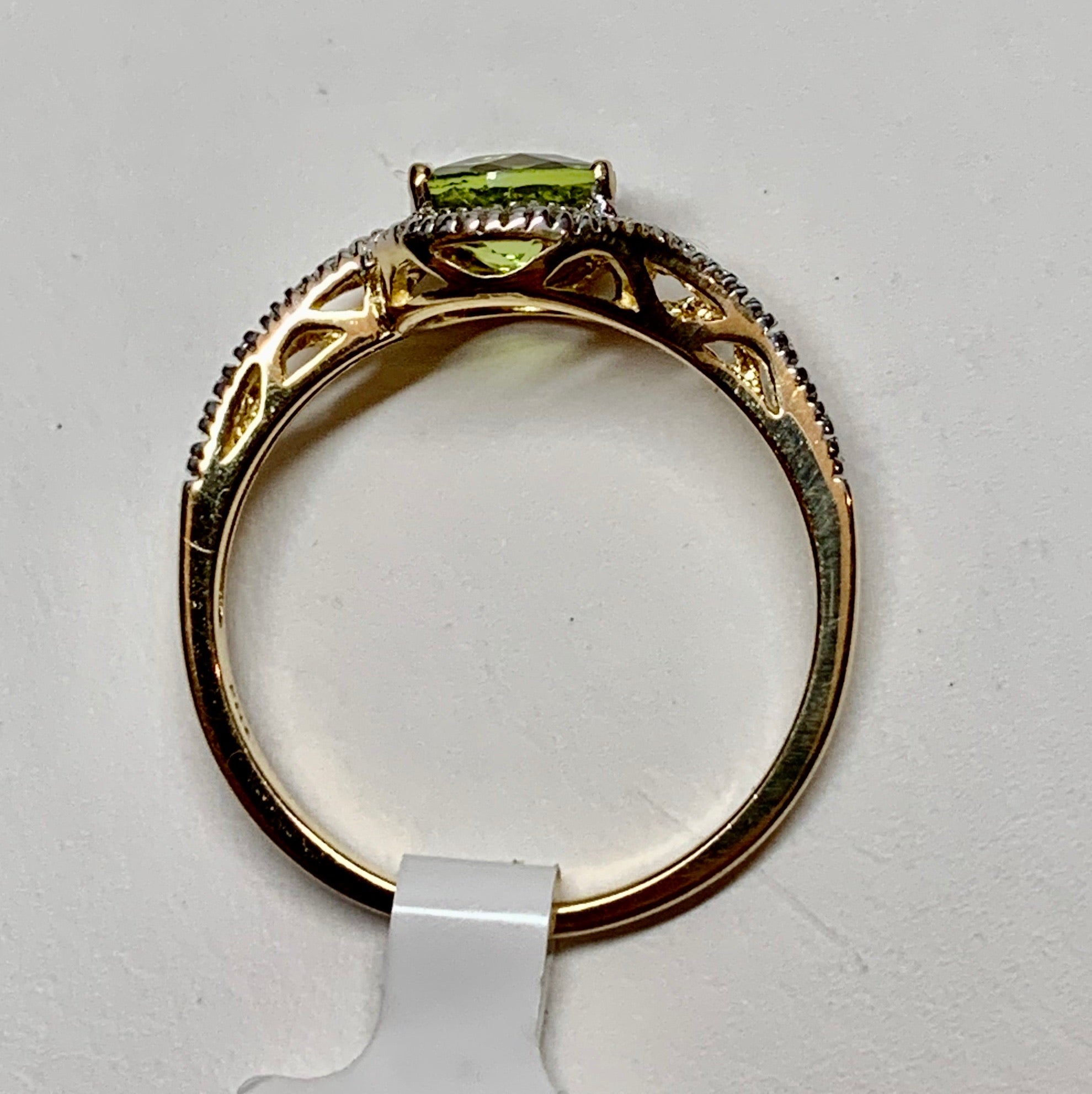 14K Yellow Gold Peridot & Diamond Ring